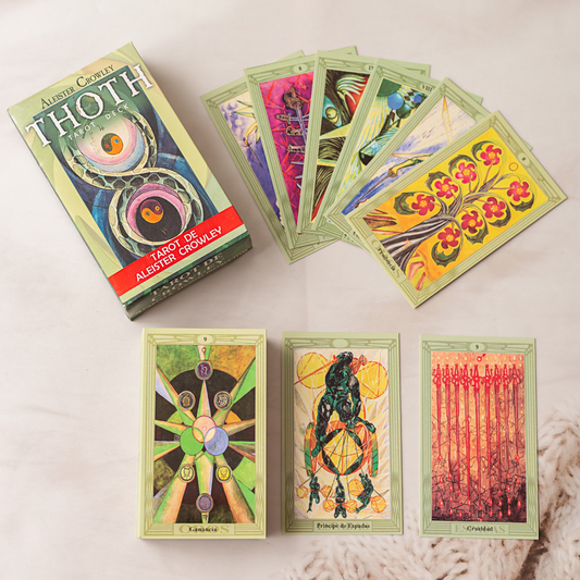 Thoth Tarot Deck by Aleister Crowley (Spanish Edition)