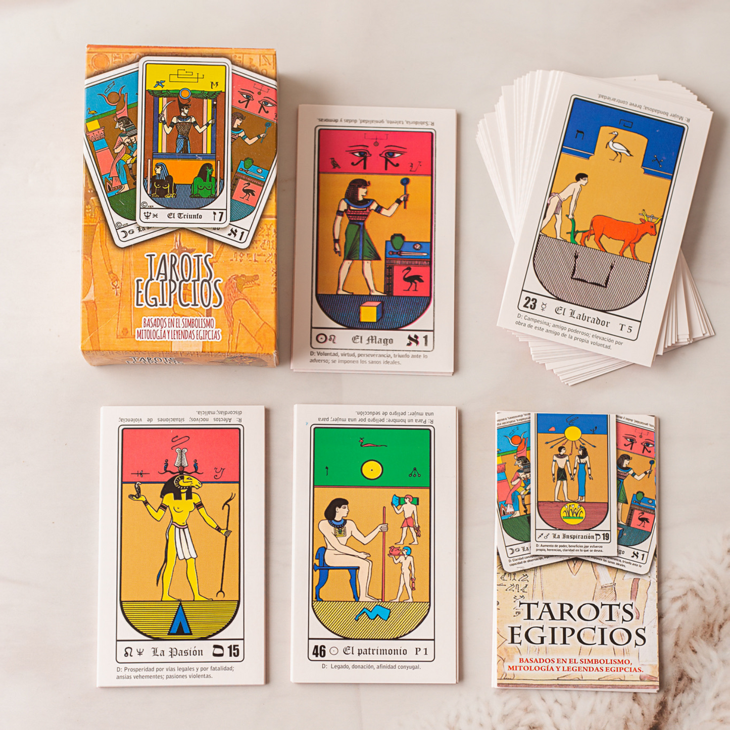 Egyptian Tarot Deck - Tap into Divine Guidance (Spanish Edition)